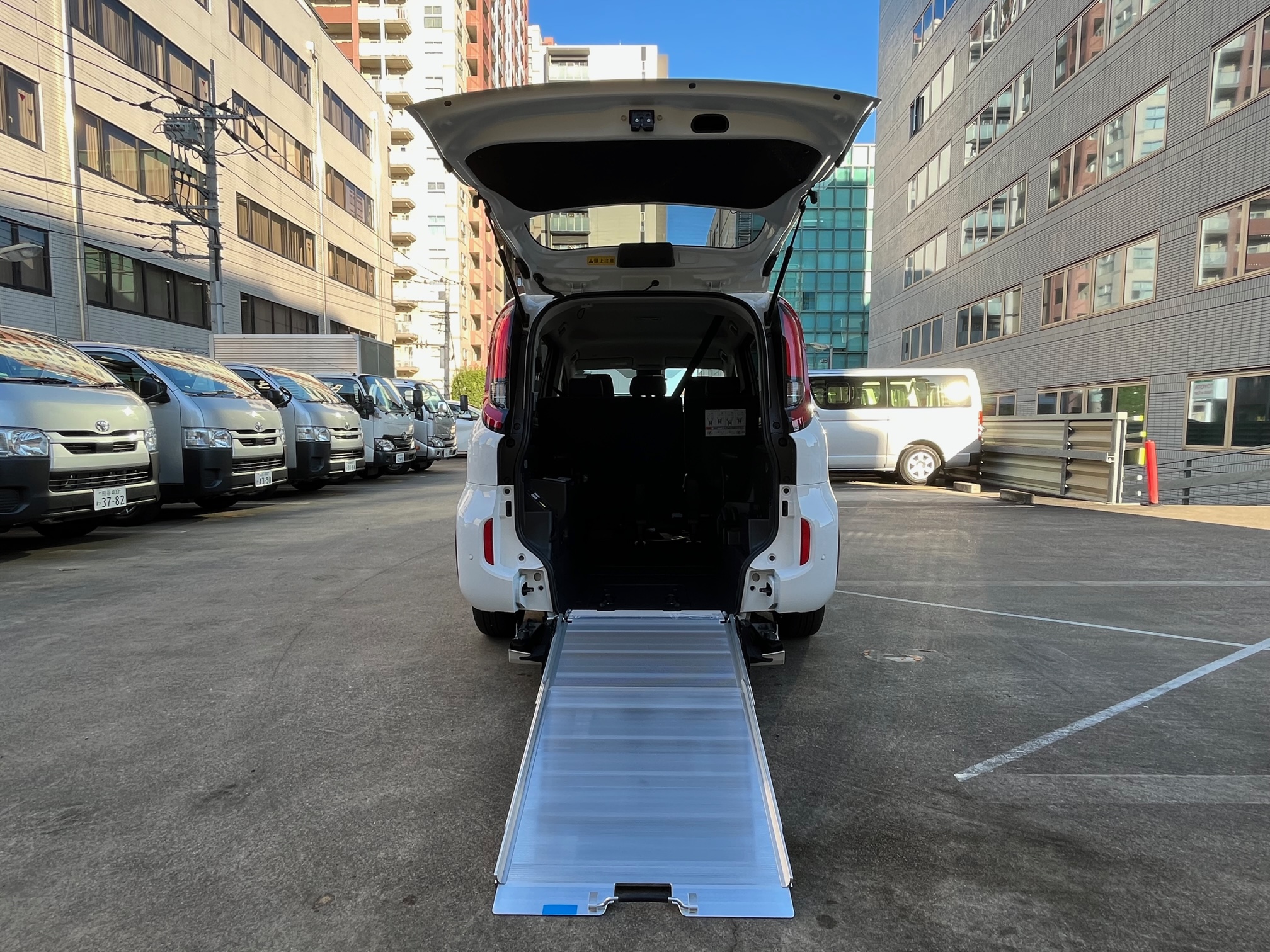 シエンタ車いす仕様車(GAS)-2