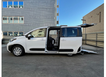 シエンタ車いす仕様車